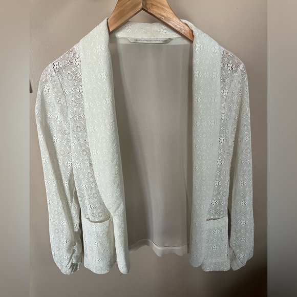 White, Silk Lace Jacket by Twelfth Street by Cynthia Vincent - Picture 1 of 4